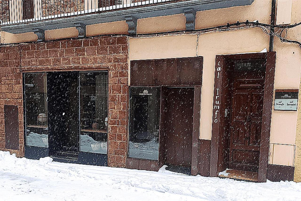 Apartaments Cal Trumfo Прадес Екстериор снимка