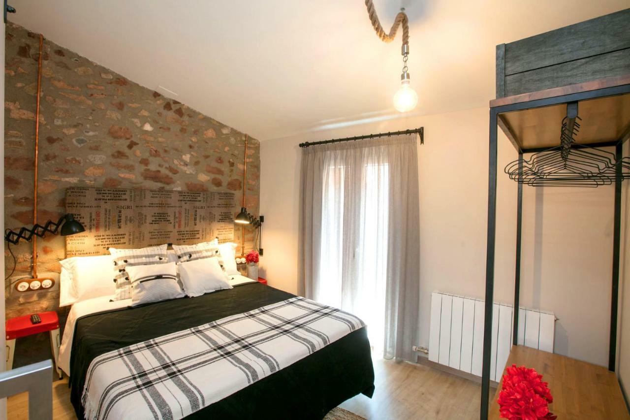 Apartaments Cal Trumfo Прадес Екстериор снимка
